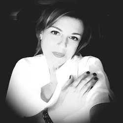 <center>FIORELLA D’AQUINO</center>